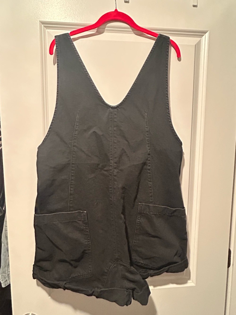Free People Women's Black Sleeveless V-Neck Jean Romper with Front Pockets - M